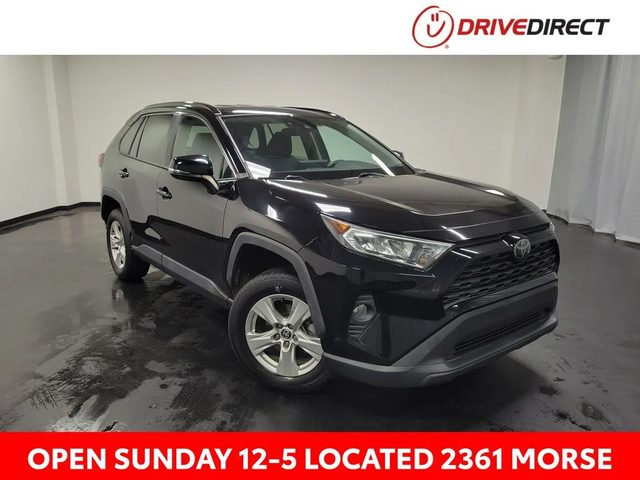 2021 Toyota RAV4 XLE FWD photo