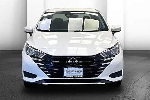 2023 Nissan Versa SV FWD photo