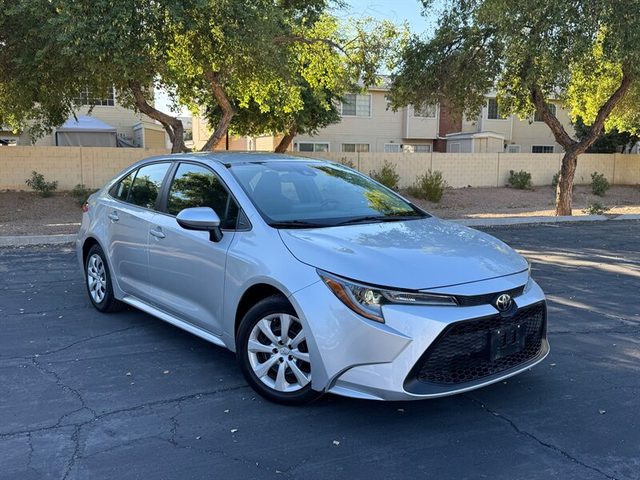 2022 Toyota Corolla LE FWD photo