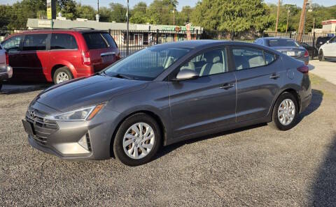 2019 Hyundai Elantra SE FWD photo