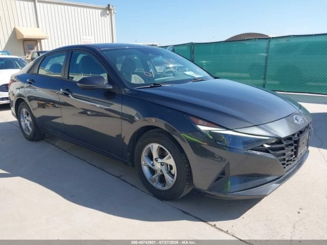 2021 Hyundai Elantra SE FWD photo