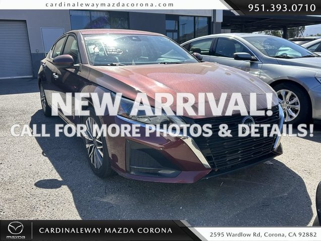 2023 Nissan Altima 2.5 SV FWD photo