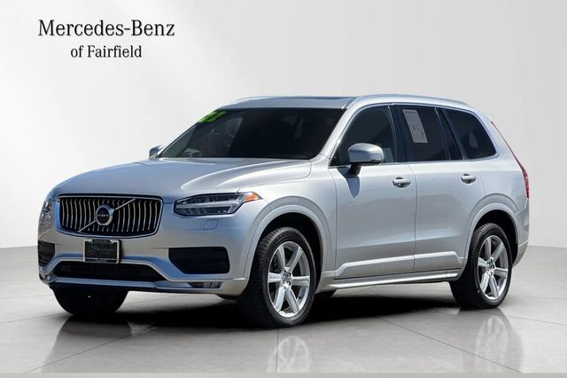 2022 Volvo XC90 Momentum AWD photo