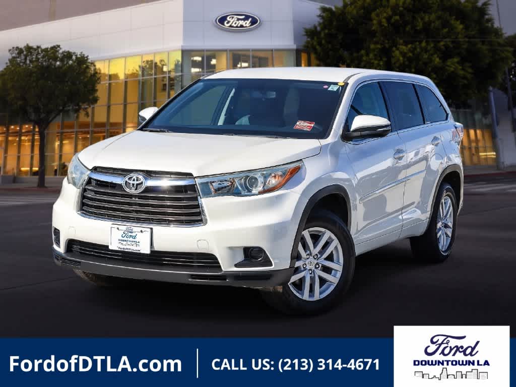 2015 Toyota Highlander LE FWD photo