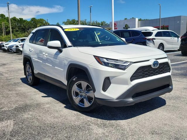 2022 Toyota RAV4 Hybrid XLE AWD photo