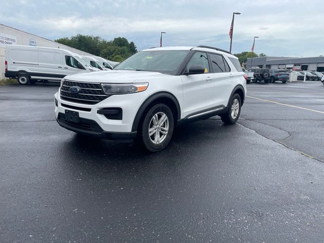 2022 Ford Explorer XLT 4WD photo