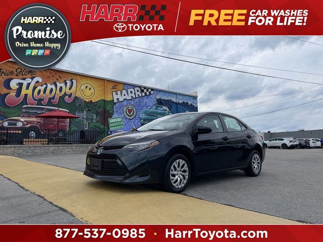2018 Toyota Corolla LE FWD photo