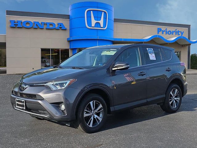 2018 Toyota RAV4 XLE AWD photo