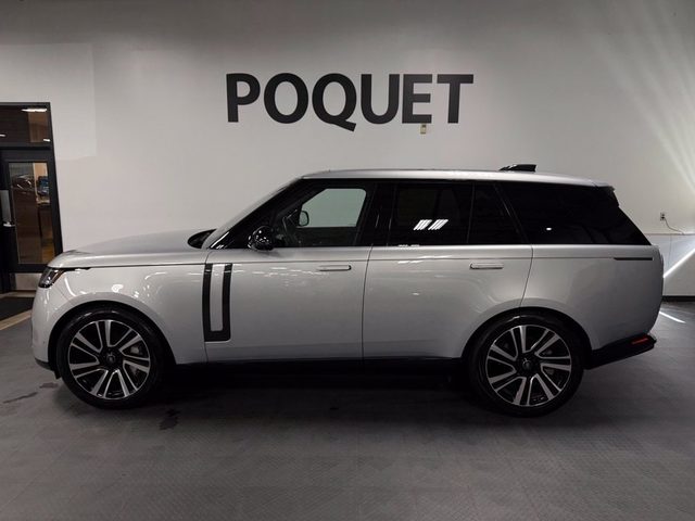 2023 Land Rover Range Rover SE AWD photo