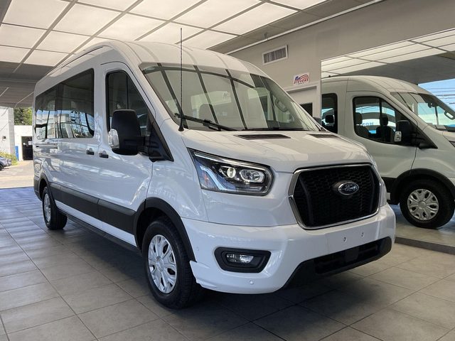 2023 Ford Transit Passenger Wagon XLT RWD photo