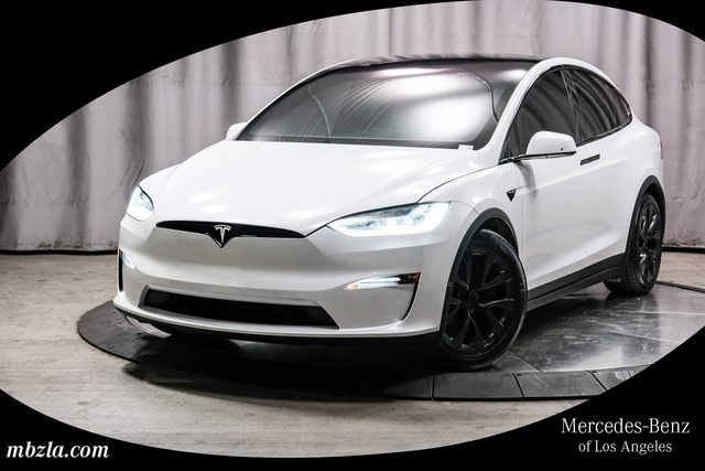 2023 Tesla Model X Standard Range AWD photo