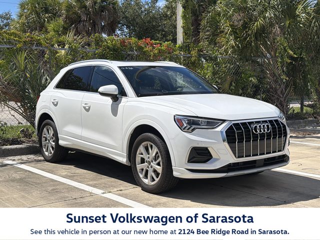 2023 Audi Q3 Premium AWD photo