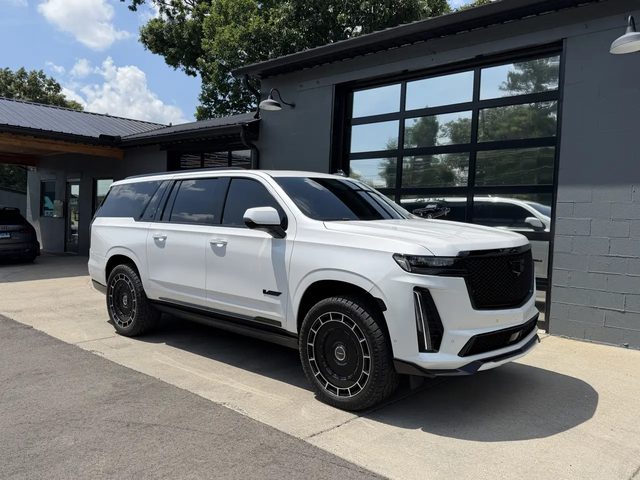 2023 Cadillac Escalade ESV AWD V-Series AWD photo