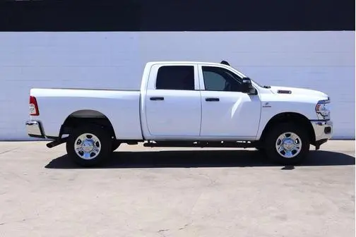 2023 Ram 2500 Tradesman 4WD photo