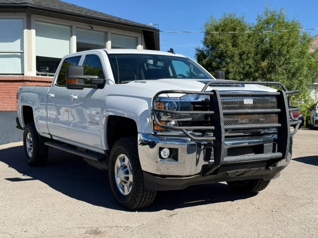 2019 Chevrolet Silverado 2500HD LT 4WD photo