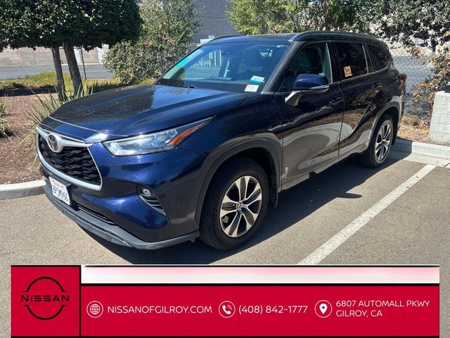 2020 Toyota Highlander XLE AWD photo