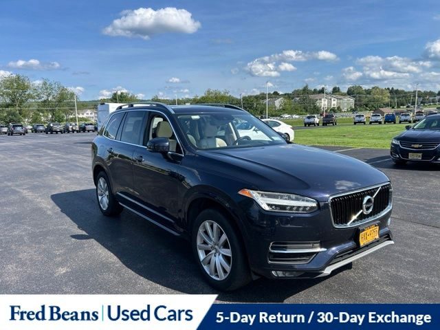 2016 Volvo XC90 T6 Momentum AWD photo