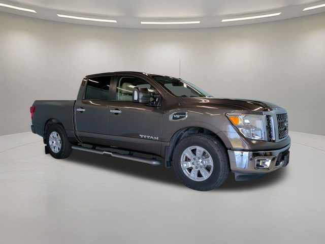 2017 Nissan Titan SV RWD photo