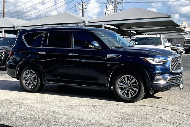 2020 Infiniti QX80 LUXE RWD photo
