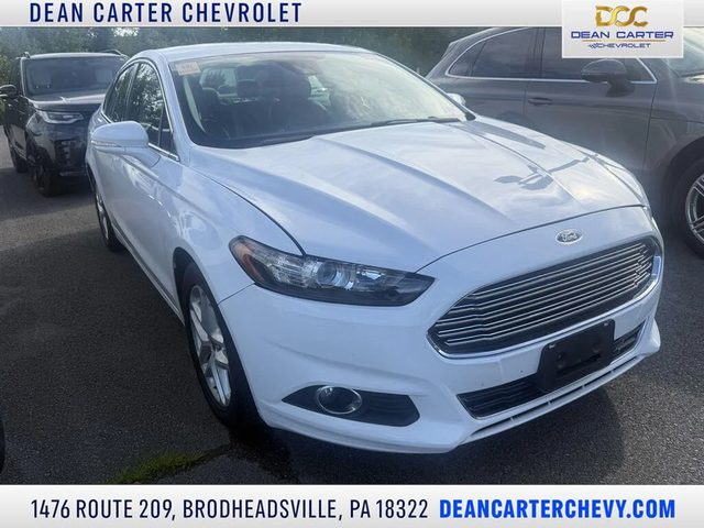 2016 Ford Fusion SE FWD photo
