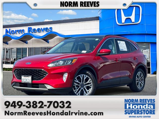 2020 Ford Escape SEL FWD photo