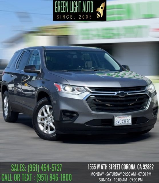 2021 Chevrolet Traverse LS FWD photo