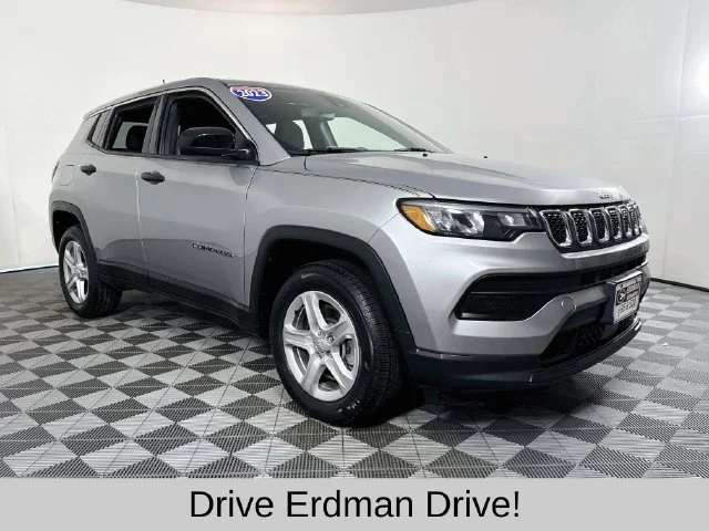 2023 Jeep Compass Sport 4WD photo