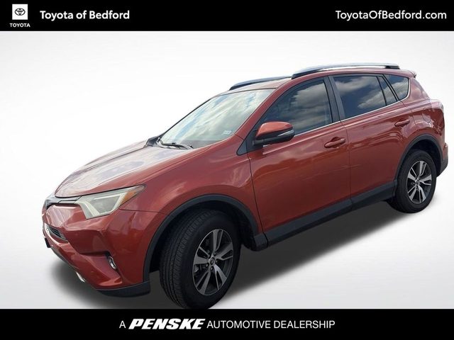 2016 Toyota RAV4 XLE FWD photo