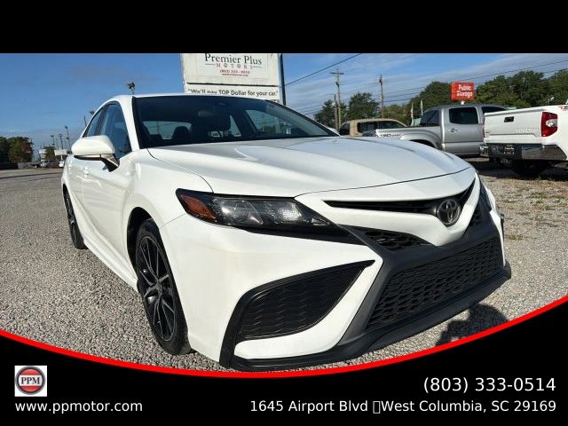 2021 Toyota Camry SE FWD photo