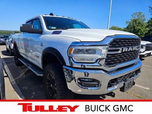 2022 Ram 2500 Big Horn 4WD photo