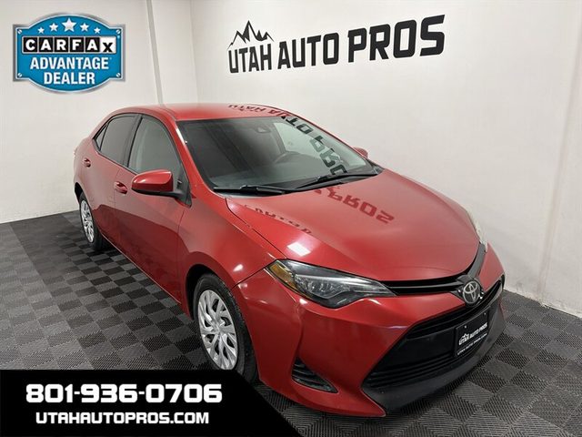 2019 Toyota Corolla LE FWD photo