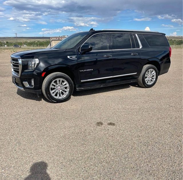 2021 GMC Yukon XL SLT 4WD photo