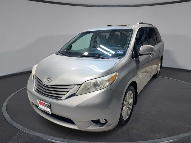 2017 Toyota Sienna XLE AWD photo