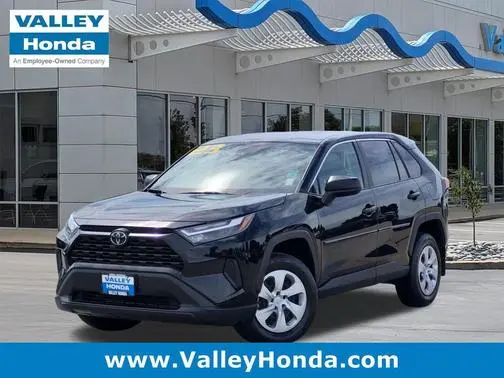 2023 Toyota RAV4 LE AWD photo