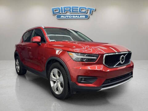 2021 Volvo XC40 Momentum FWD photo