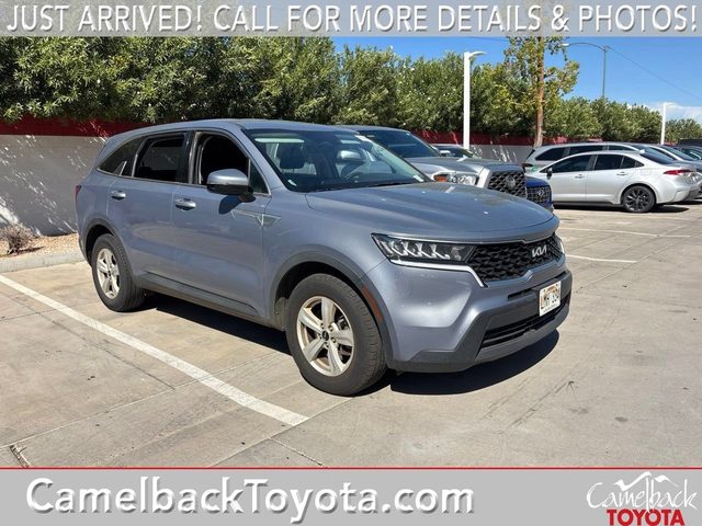 2022 Kia Sorento LX FWD photo