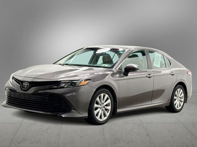 2020 Toyota Camry LE AWD photo