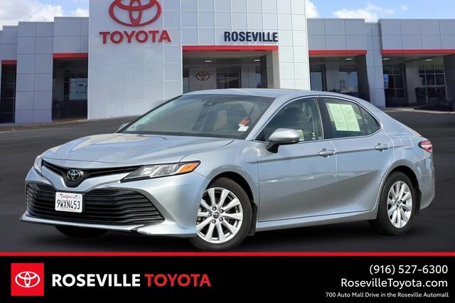 2018 Toyota Camry LE FWD photo