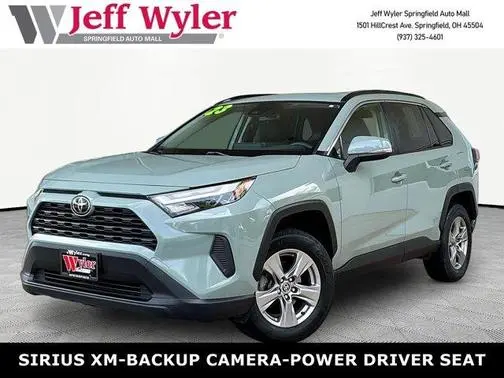 2023 Toyota RAV4 XLE FWD photo