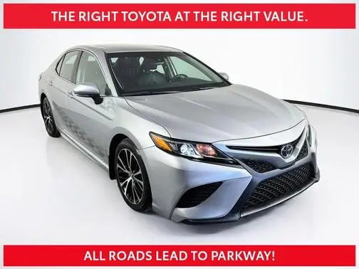 2018 Toyota Camry SE FWD photo