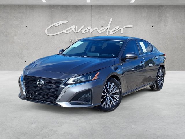 2023 Nissan Altima 2.5 SV FWD photo