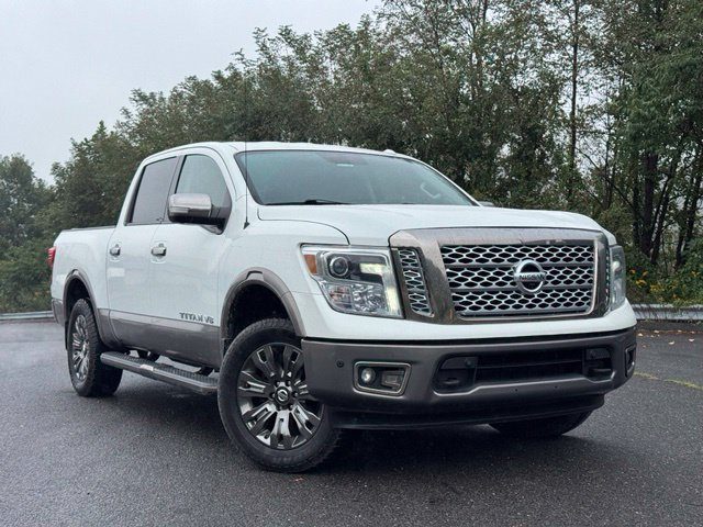2018 Nissan Titan S 4WD photo