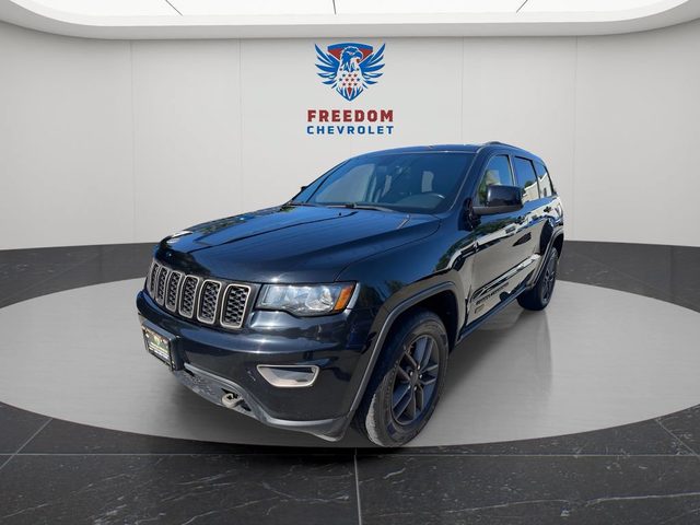 2017 Jeep Grand Cherokee Laredo 4WD photo