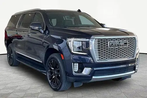 2023 GMC Yukon XL Denali 4WD photo