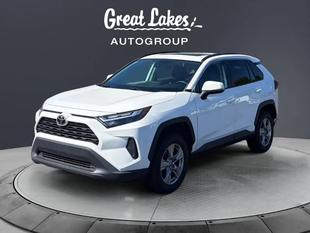 2023 Toyota RAV4 XLE AWD photo