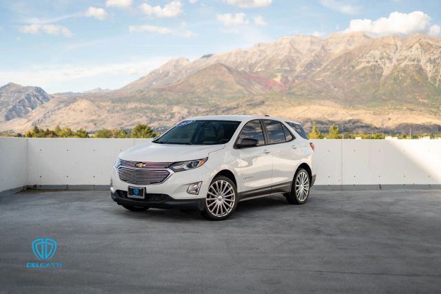 2020 Chevrolet Equinox LS FWD photo