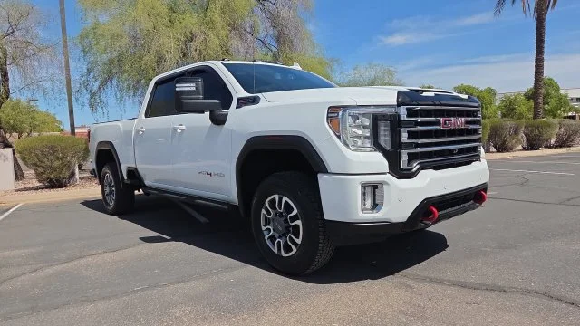 2022 GMC Sierra 2500HD AT4 4WD photo