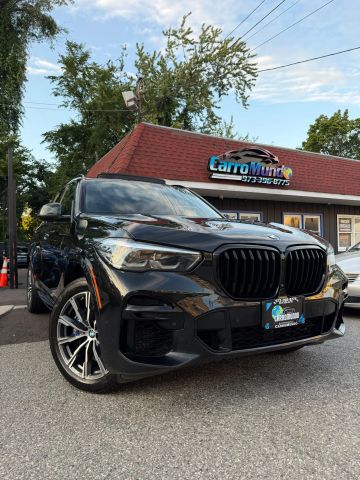 2022 BMW X5 M50i AWD photo