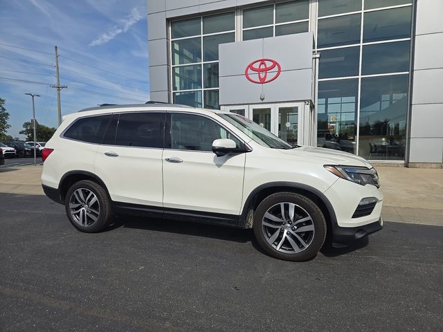 2016 Honda Pilot Touring AWD photo