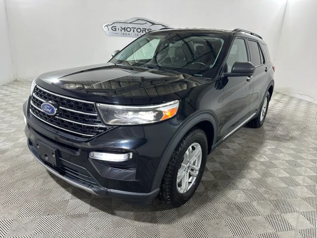 2021 Ford Explorer XLT 4WD photo